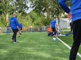 Laatste training S.K.N.W.K. JO7-1 (partijtje tegen de ouders) van maandag 27 mei 2024 (120/180)